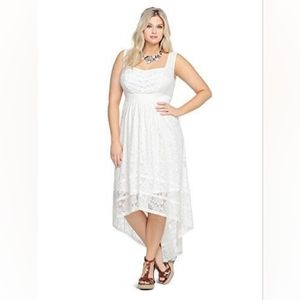 Torrid lace ivory high low dress size 4